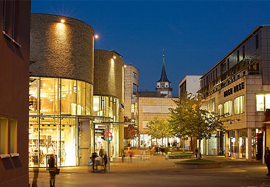 Shopping Region Neckar-Alb: Outletcity Metzingen Shopping Region Neckar-Alb: Outletcity Metzingen