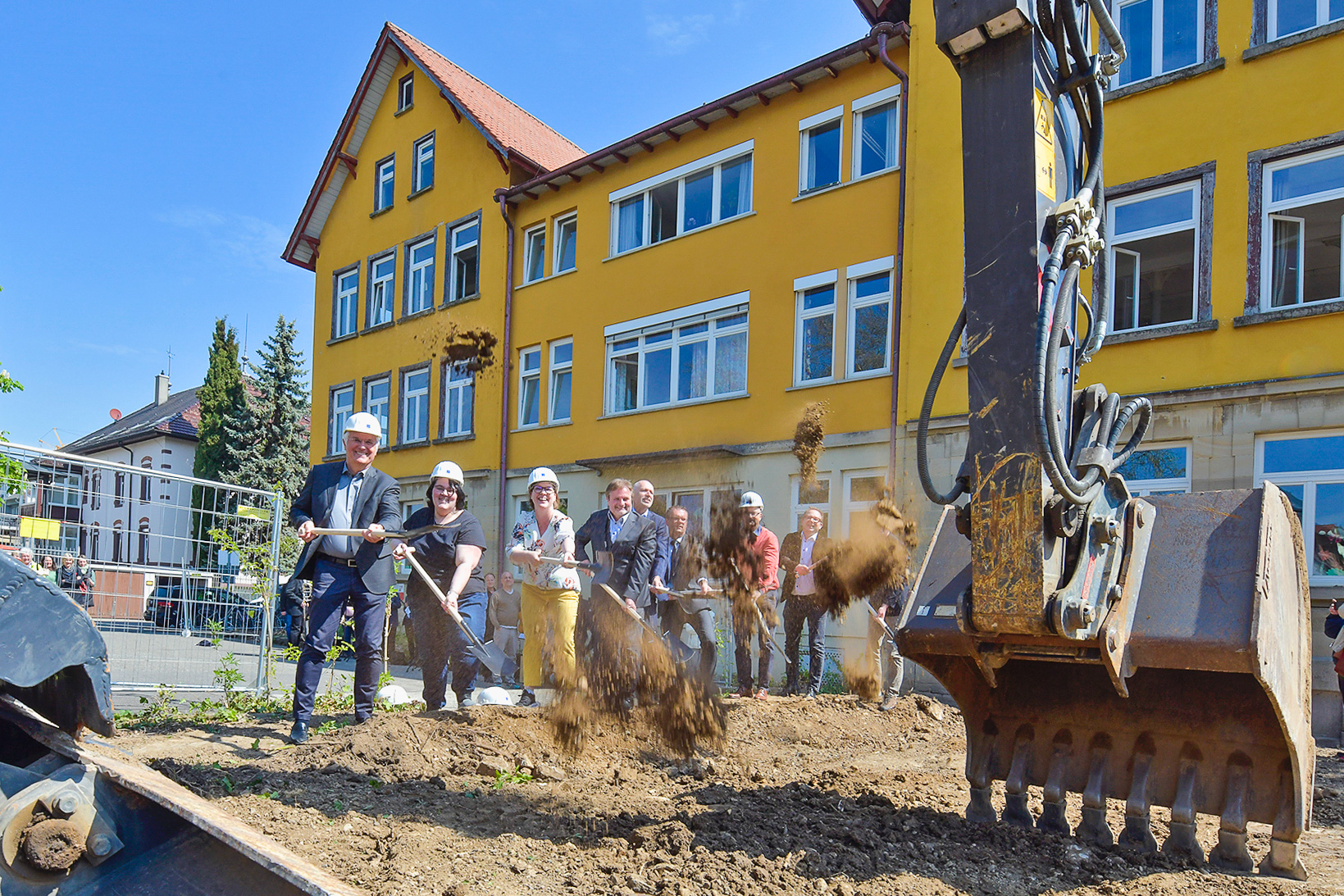 Spatenstich in Rottenburg